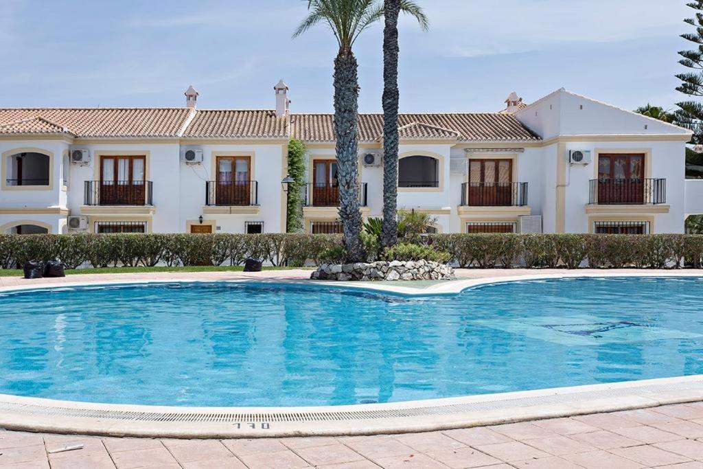 Casa Del Pescador En *